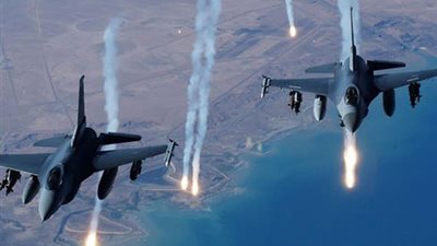 مقتل 25 عنصرا من داعش فى قصف للتحالف الدولي شرق الفرات