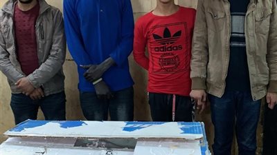 ضبط أفريقي خلال إعادته أجهزة كمبيوتر سرقها و3 آخرين من مول بمدينة نصر