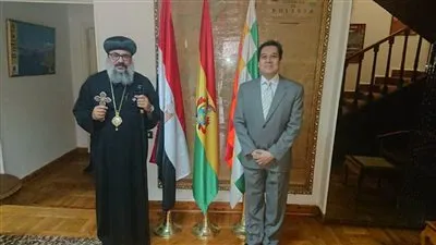 الأنبا يوسف يزور سفارتي بوليفيا وبيرو بمصر