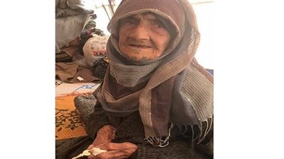 سوريا: وفاة معمرة عن 120 عاماً في مخيم نازحين بالرقة