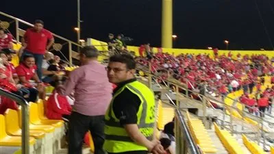 جماهير الأهلي في ستاد زعبيل تهتف: