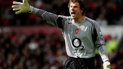 ليمان ينفي اتهامات تهربه من الضرائب