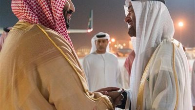 محمد بن سلمان يبحث مع محمد بن زايد العلاقات الثنائية