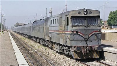 تعطل حركة القطارات في زفتى.. تعرف على السبب