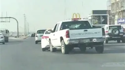 عاجل- السعودية| مرور الرياض يطيح بمتهور صدم سيارة من الخلف وهرب (فيديو)