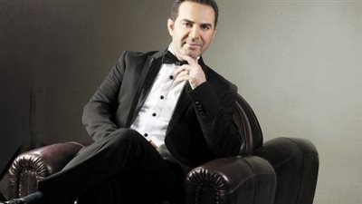 اعتزل مرتين وتزوج معجبة وحكاية 4 خلافات مع الفنانين.. ما لا تعرفه عن وائل جسار