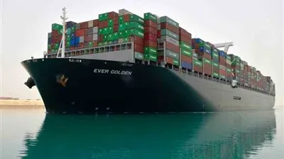 ميناء دمياط يستقبل 7 سفن حاويات وبضائع