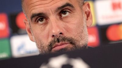 جوارديولا: نحن فريق متواضع.. وعلى محرز أن يكون مثل ستيرلينج