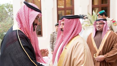 البحرين: ولي العهد السعودي يبدأ زيارته للبلاد الأحد