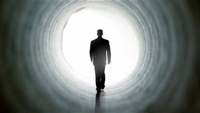 دراسة مُخيفة تكشف سر خطير يحدث للإنسان بعد موته 