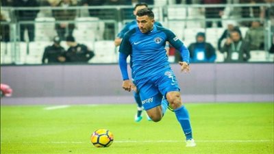 تريزيجيه يهدر ركلة جزاء لقاسم باشا بطريقة غريبة (فيديو)