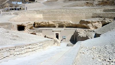 بعد الفضيحة.. 300 جنيه تعيد الكهرباء مؤقتًا لمقابر الأشراف الأثرية بالأقصر  