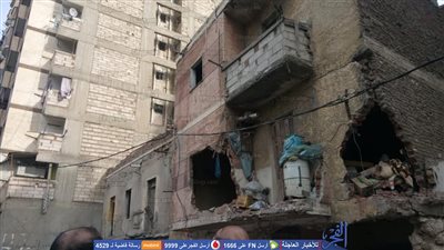 انهيار جزئي بعقار في الإسكندرية دون إصابات (صور)