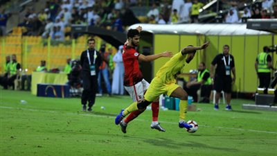 مدرب الأهلي يعقد جلسة منفردة مع أزارو