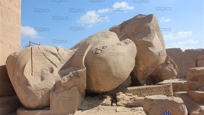 كيف نقل القدماء المصريين تمثال بلغ وزنه ألف طن؟