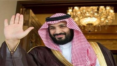 مظاهرة حب في استقبال ولي العهد السعودى أمام مقر إقامته بالقاهرة (فيديو)