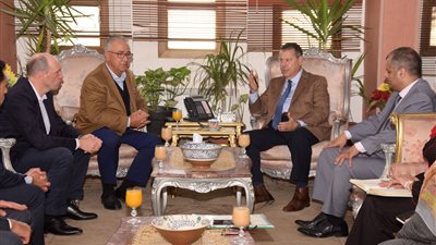 محافظ بني سويف: ندرس إقامة فرع لـ