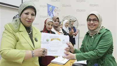 اختتام فعاليات الدورة الشاملة للتعليم الصيدلي (صور)‎