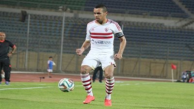 حازم إمام ودونجا خارج تدريب الزمالك 