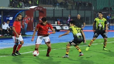 الأهلي يتذيل ترتيب الدوري.. أين ذهبت روح الفانلة الحمراء؟