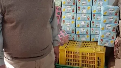 ضبط 2138 عبوة باتيه وكرواسون منتهية الصلاحية بمنيا البصل