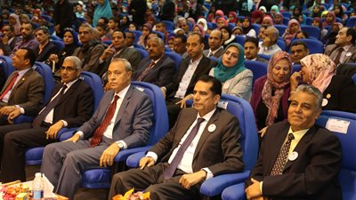 محافظ قنا يطلق مبادرة 