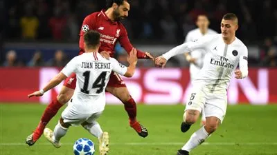 عاجل.. حارس ليفربول يمنع أولي أهداف باريس سان جيرمان ببراعة (فيديو)