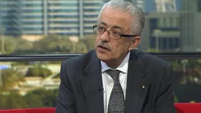 وزير التعليم يكشف حقيقة دمج كتاب الدين الإسلامي والمسيحي معًا