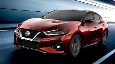 نيسان تزيح الستار عن سيارتها الجديدة 