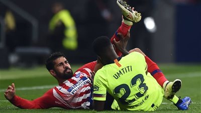 آمور: أومتيتي يعاني من انزاعاجات في ركبته.. وتدعيم الفريق في يناير وارد