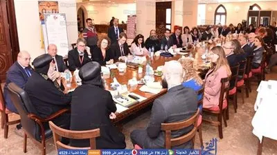 البابا تواضروس يشهد لقاء شركاء التنمية بلوجوس