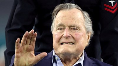 قاد حرب تحرير الكويت وخسر أمام كلينتون.. أبرز المحطات في مشوار جورج بوش الأب