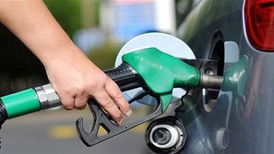 الحكومة تكشف حقيقة طرح بنزين ٨٧ في محطات الوقود 