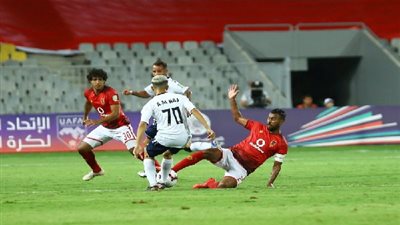  4 نكسات محلية وعربية وإفريقية للأهلي والزمالك في 