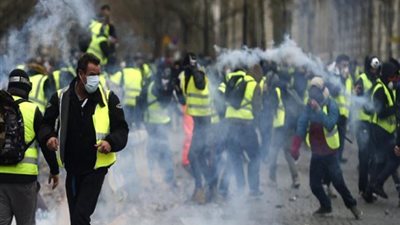 إطلاق الغاز المسيل للدموع في مظاهرة لـ