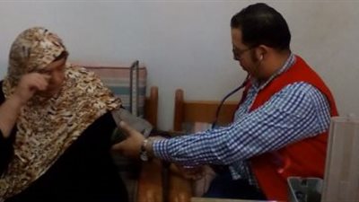 مدير الحملة القومية للكشف عن الأمراض غير السارية: نوفر علاج لمرضى السكر والضغط