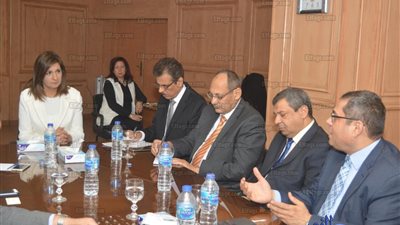 وزيرة الهجرة تعقد اجتماعا لمتابعة تنفيذ توصيات منتدى المصريين بالخارج