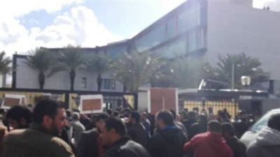 متظاهرون يقتحمون مقر المجلس الرئاسي بليبيا