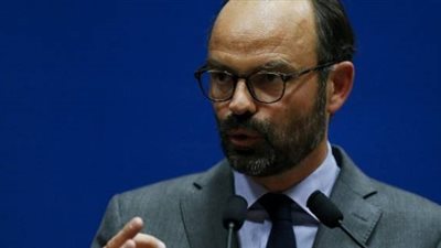 فرنسا: رئيس الحكومة يجتمع بممثلي 