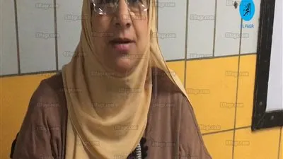 تحدت أزمتها بالفن.. سعاد حمادة هزمت السرطان بإتقان صناعة العيدان الورقية (فيديو) 