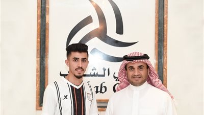 الشباب السعودي يجدد عقود عبدالملك الشمري ومحمد سالم