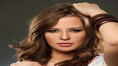 إيمان العاصي وابنتها في إطلالة ساحرة على الإنستجرام 