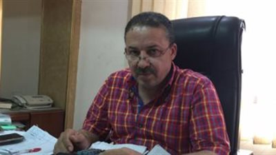 أكرم وفا: صناعة الغزل والنسيج قاطرة الاقتصاد القومي نحو التقدم