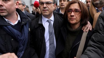 انضمام مزيد من القادة الكتالونيين للإضراب عن الطعام فى السجون الإسبانية