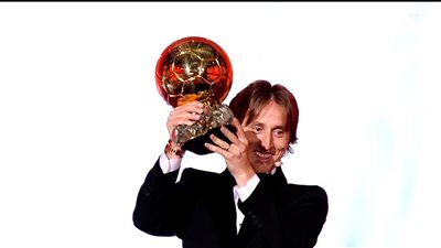 مودريتش يكسر هيمنة رونالدو وميسي على الكرة الذهبية