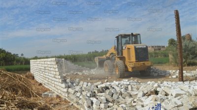 إزالة 61 حالة تعدي على الأراضي الزراعية بمركز الطود بالأقصر 