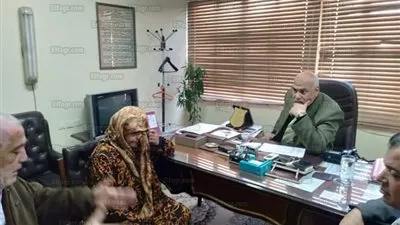 نزع من قلبه الرحمة.. قصة بائعة اعتدى عليها موظف بسبب 2 جنيه في طوخ (صور)