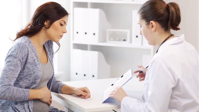 حقيقة أم خرافة.. شعور الحامل بالبرد له علاقة بنوع الجنين