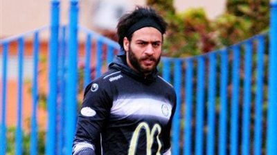 أبوجبل يصدر أزمة في سموحة قبل ديربي الإسكندرية