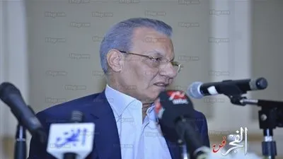 عادل حمودة: 